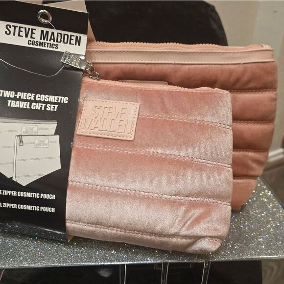 Steve Madden Logo Plate Quilted Velvet Nylon Cosmetic Pouch Set - Picture 5 of 9